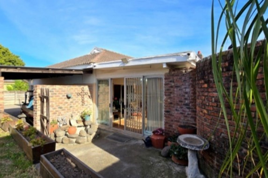 3 Bedroom Property for Sale in Rosedale Park Eastern Cape